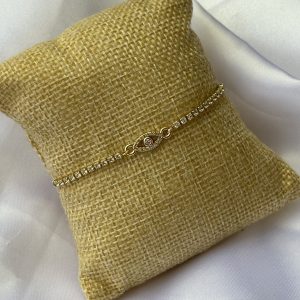 Golden bracelet with Turkish eye