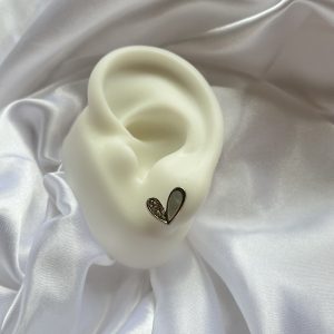 small silver heart earrings
